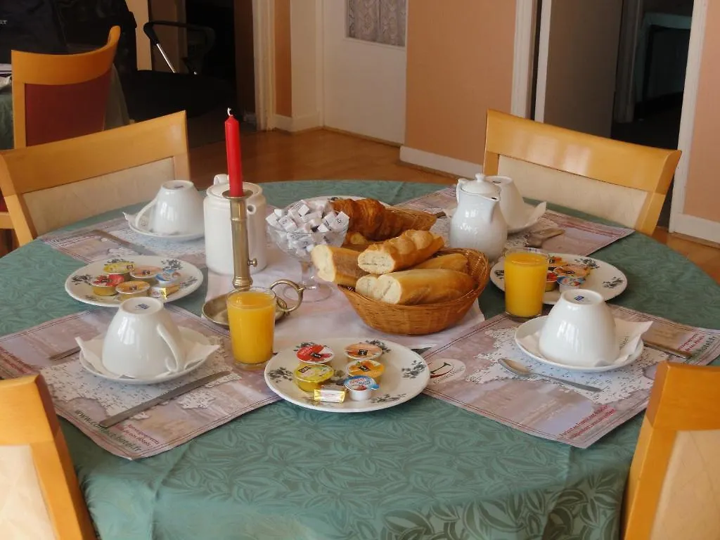 فندق موليير 4*